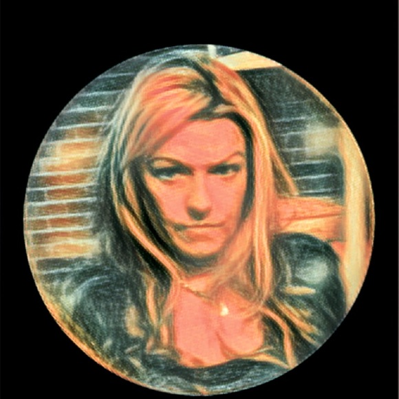 Meet your Posher, Jessica - Picture 1 of 1